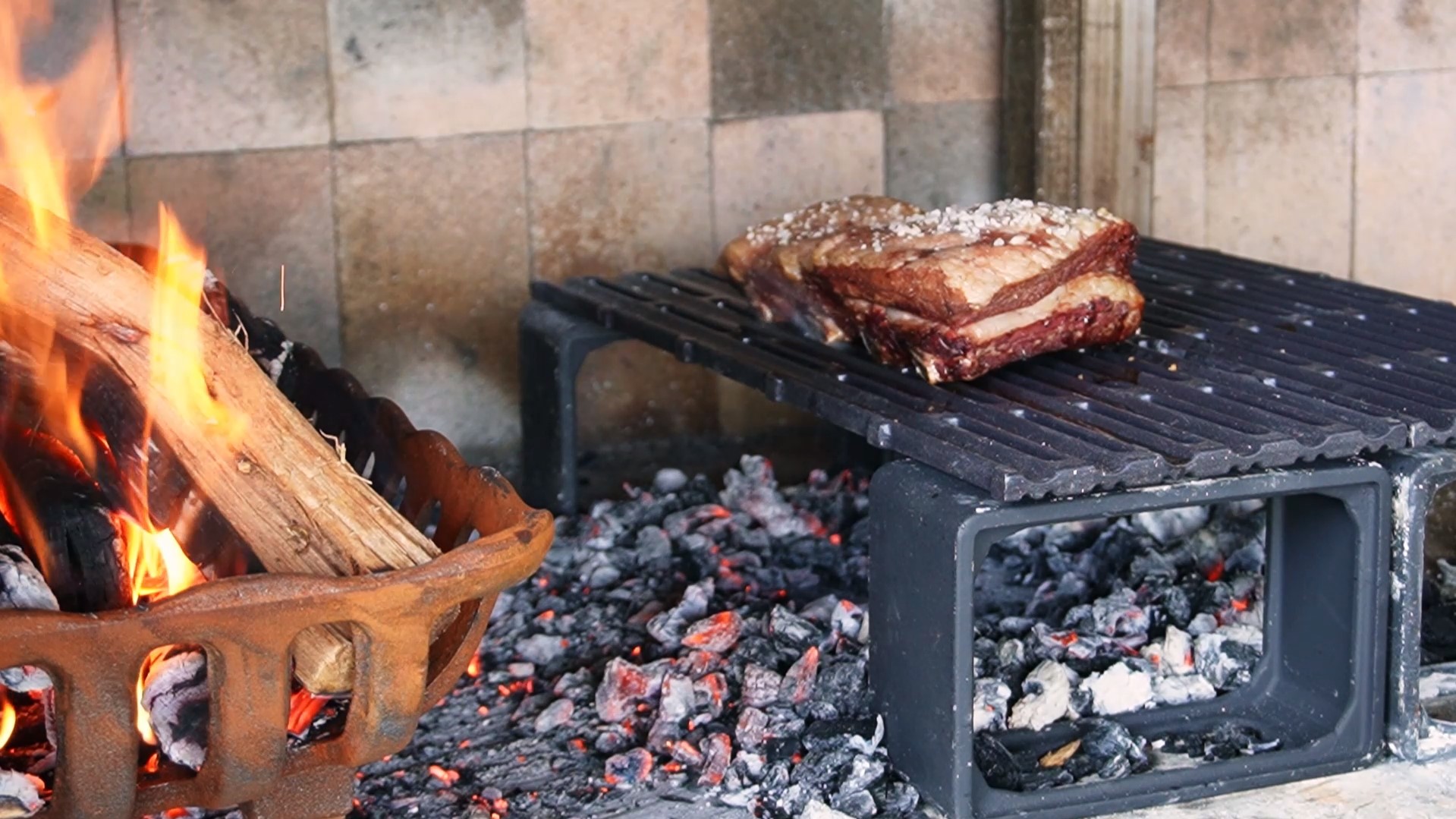 BBQ BLOCK – Paar aus Halterungen für Grillroste und Grillplatten – Bild 9